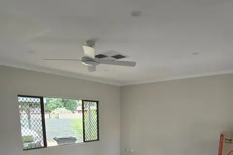 A ceiling fan fitted on a white ceiling in an Alice Springs home